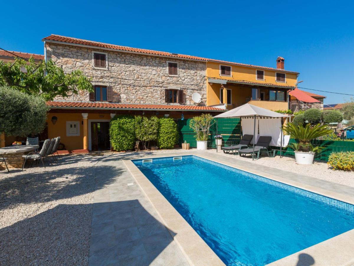Holiday Home Villa Lucky By Interhome Бртонигла Экстерьер фото