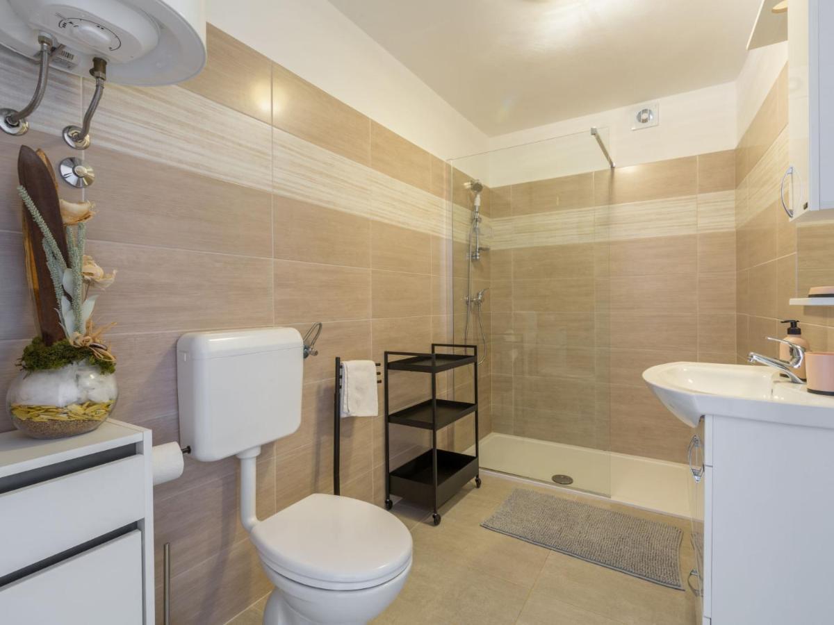Holiday Home Villa Lucky By Interhome Бртонигла Экстерьер фото