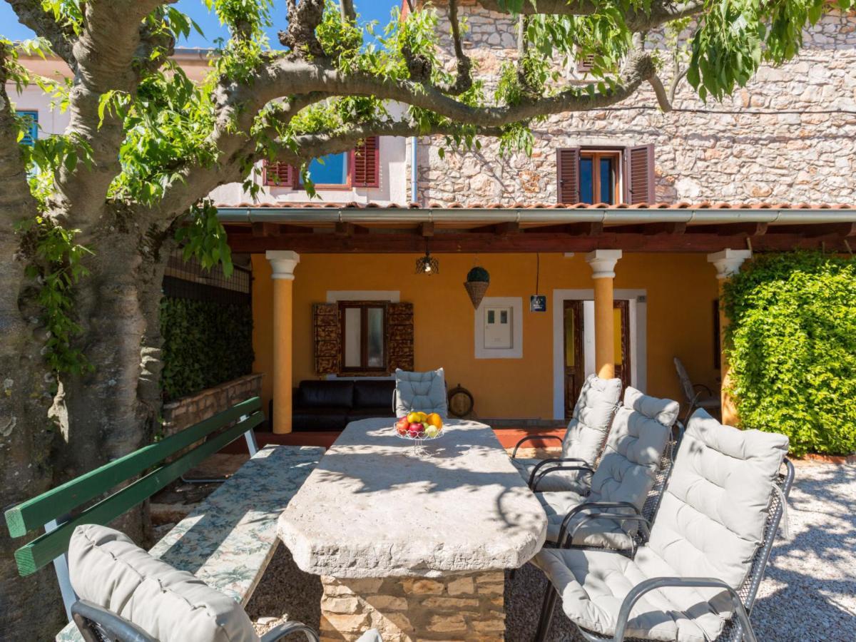 Holiday Home Villa Lucky By Interhome Бртонигла Экстерьер фото